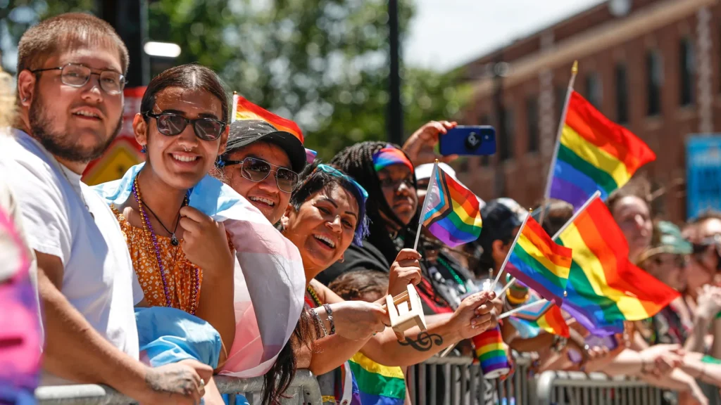 chicago pride parade route 2024