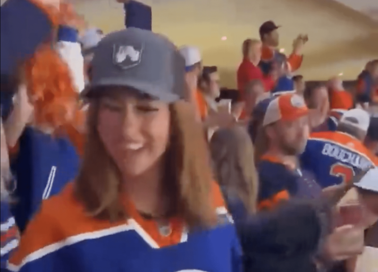 edmonton oilers fan flash